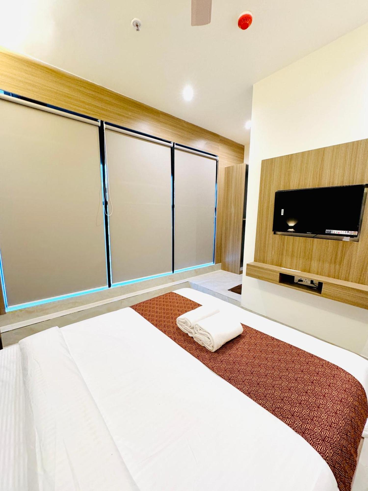 Hotel Bellamont Mumbai Bagian luar foto