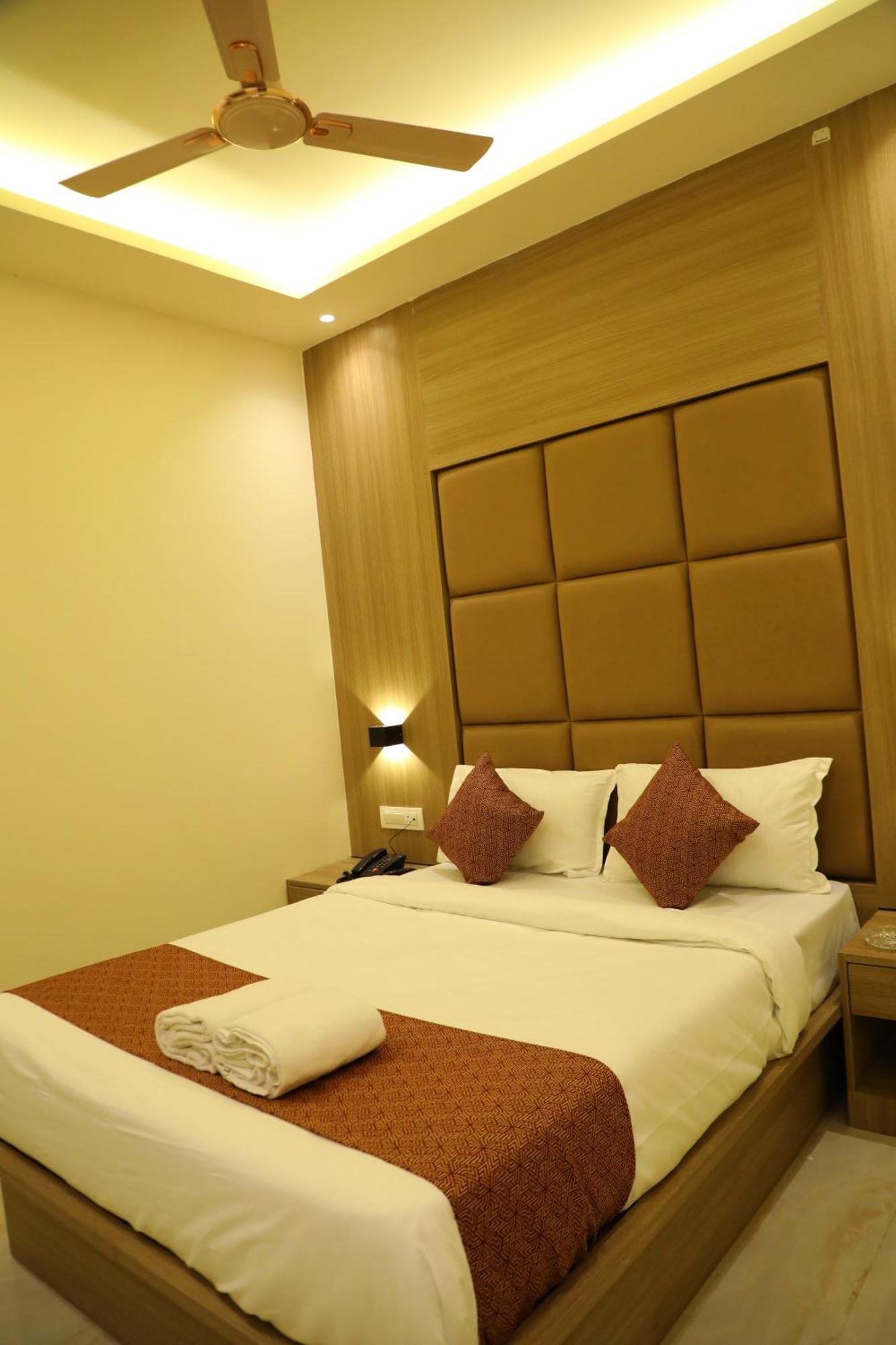 Hotel Bellamont Mumbai Bagian luar foto