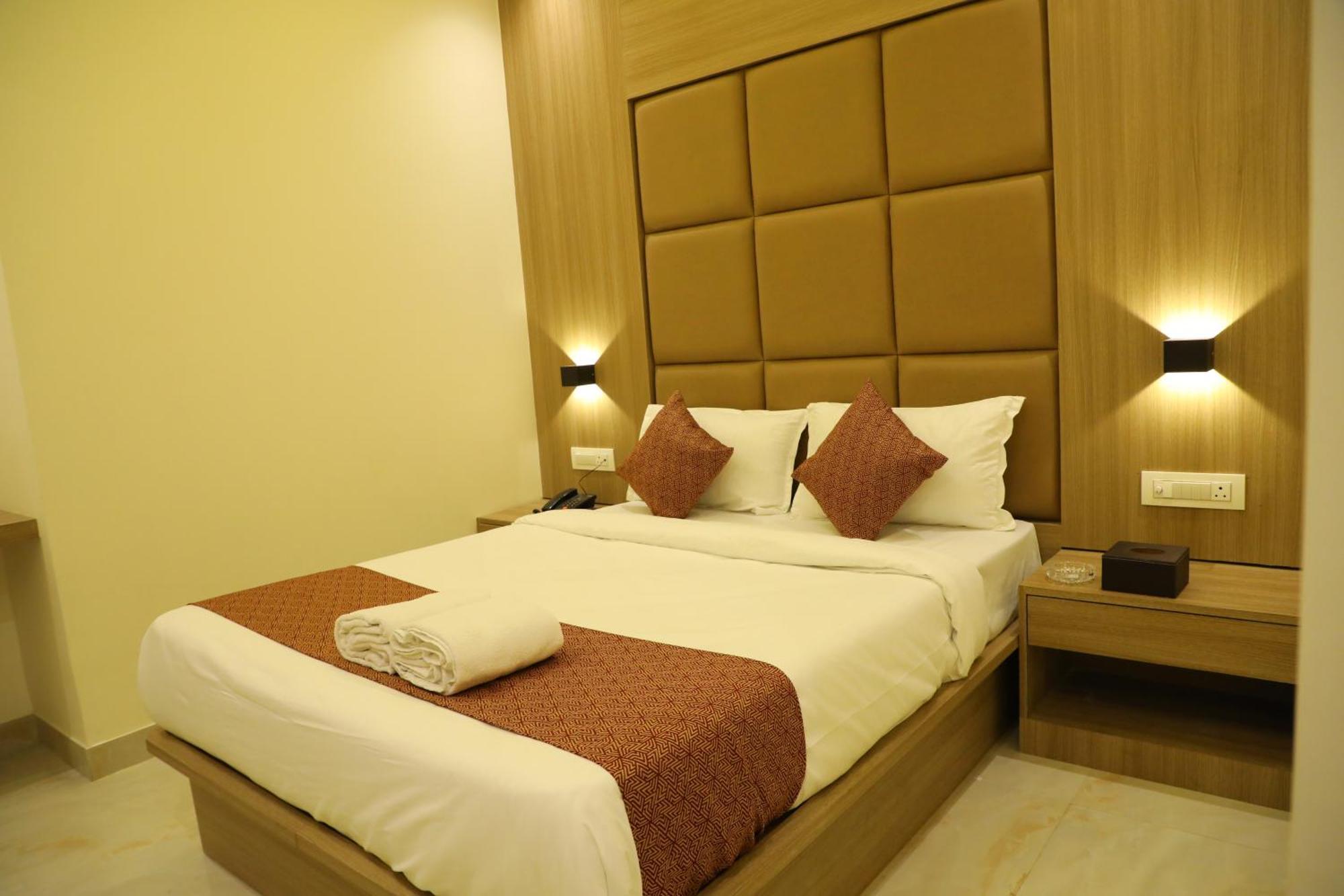 Hotel Bellamont Mumbai Bagian luar foto